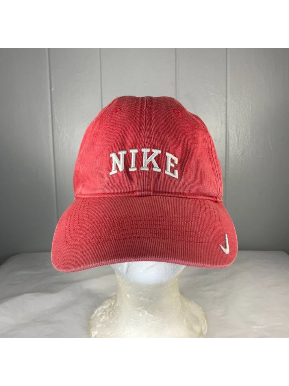 Vintage Nike Red Spellout Swoosh Embroidered Logo Adjustable hat cap